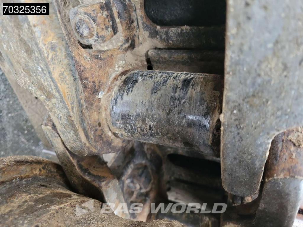 Volvo EC300 E NL Photo 24