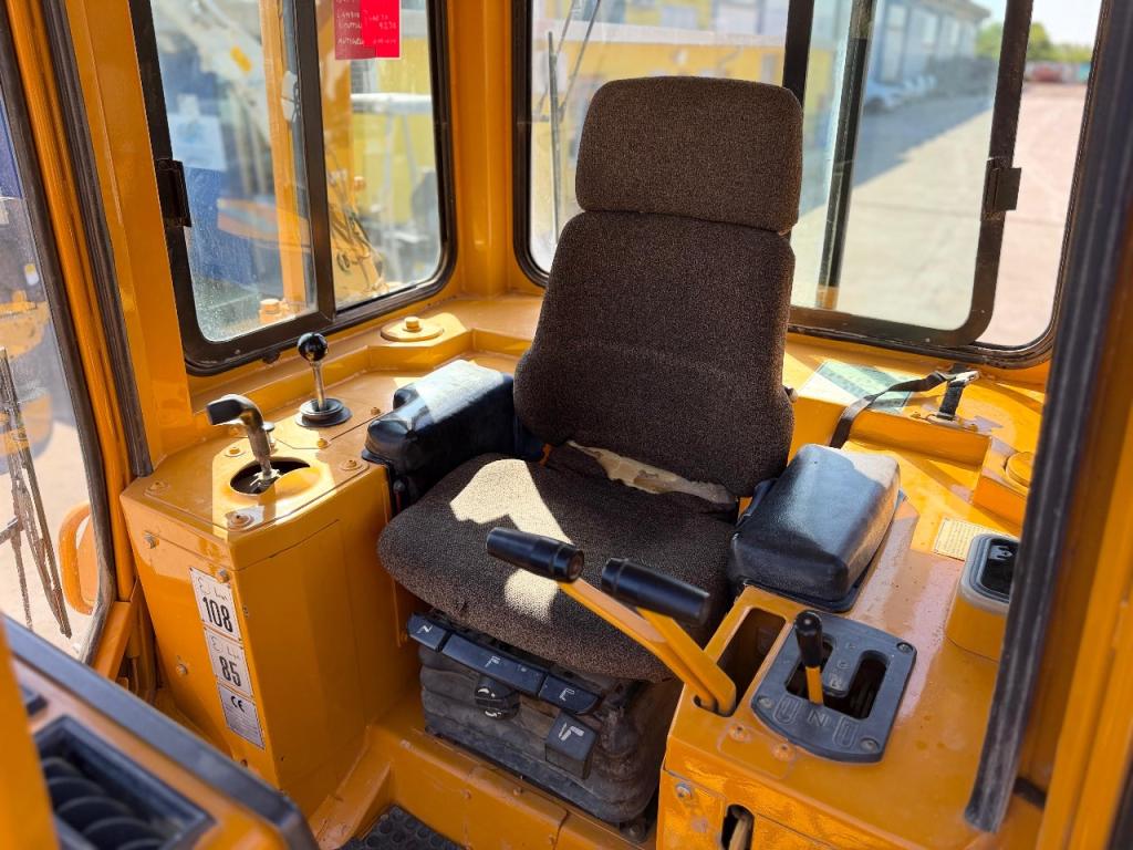 Caterpillar D5H Photo 7