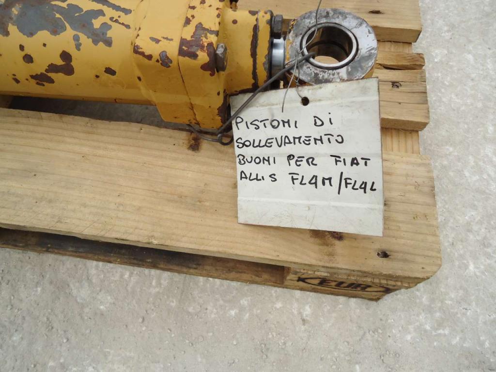 Lifting piston for Fiat Allis FL4M e FL4L Photo 2