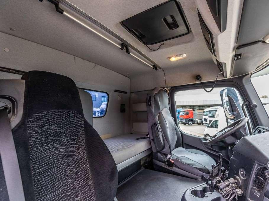 Mercedes-Benz AROCS 2145 - 4X4 Photo 12