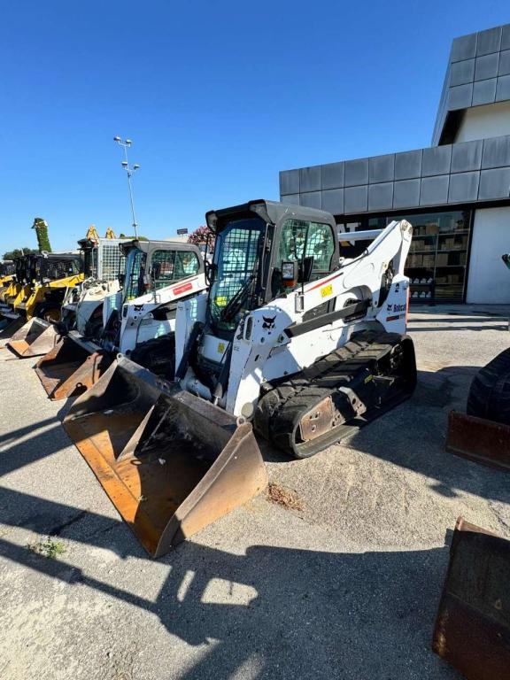 Bobcat T 870 Photo 4
