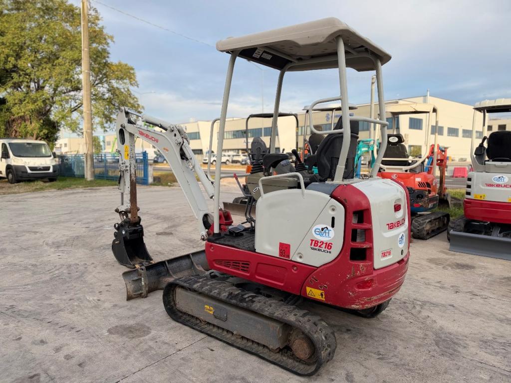 Takeuchi TB216 Photo 4