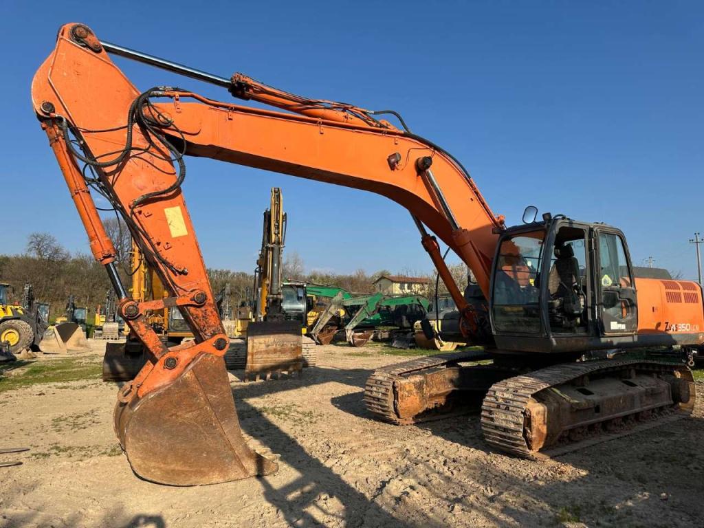 Hitachi ZX350LCN Photo 1