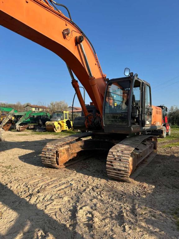 Hitachi ZX350LCN Photo 13