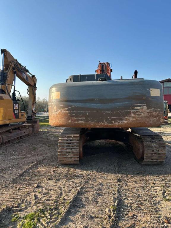 Hitachi ZX350LCN Photo 8