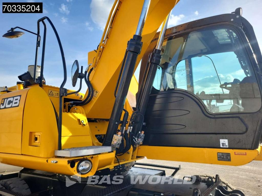 JCB JS175 W Lift Cabin Photo 11