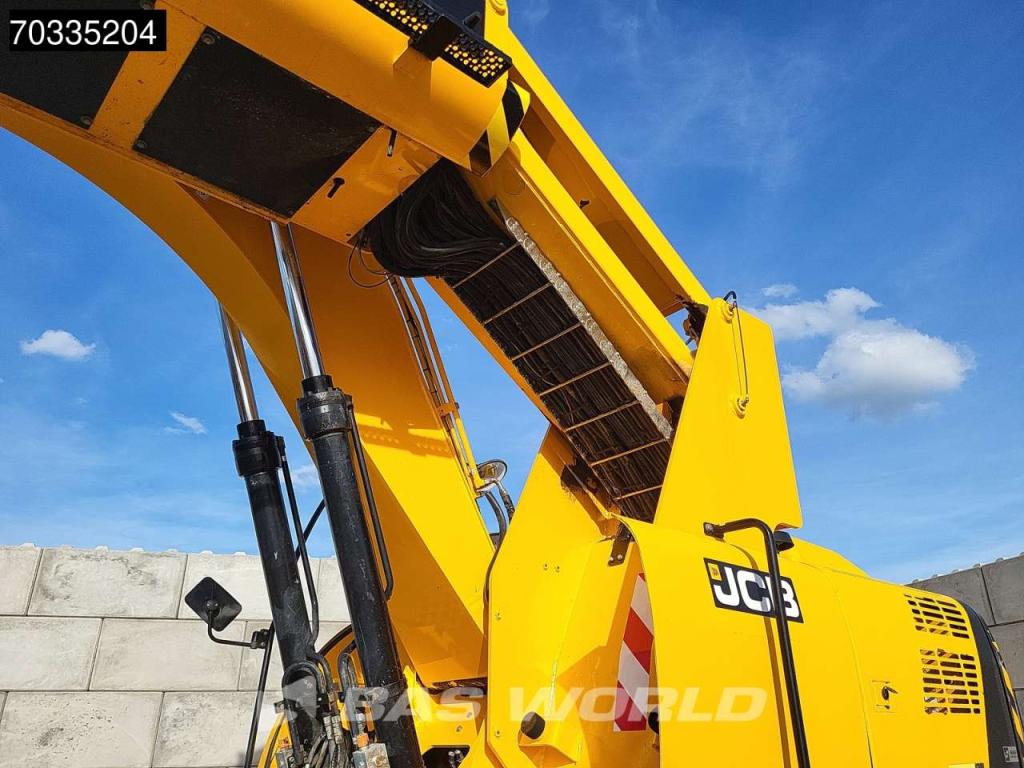 JCB JS175 W Lift Cabin Photo 13