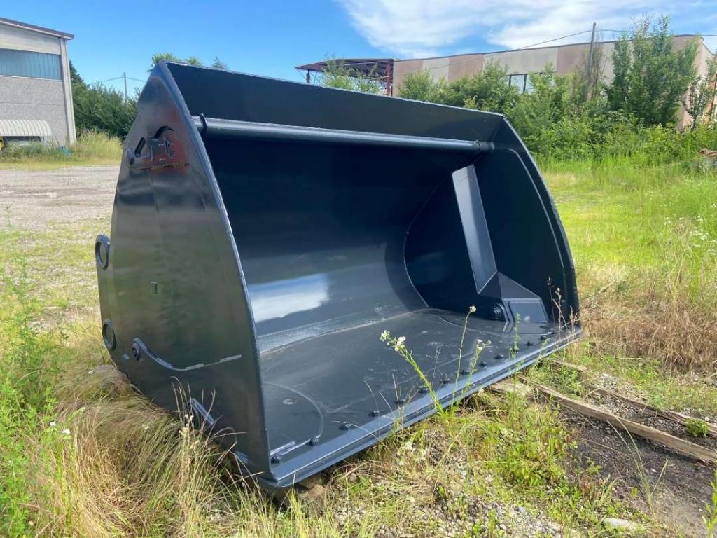 VTN High tilting bucket Photo 2