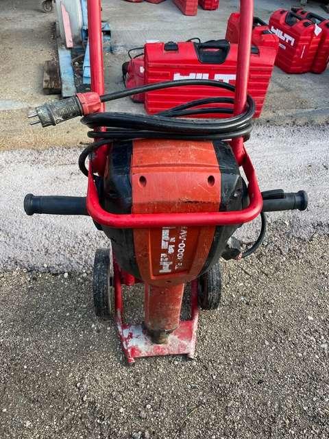 Hilti TE 3000 AVR Photo 1