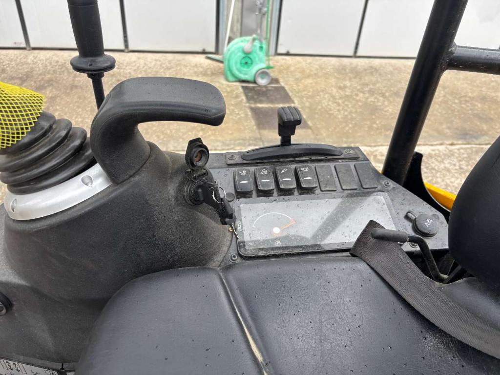 JCB 18Z-1 Photo 11