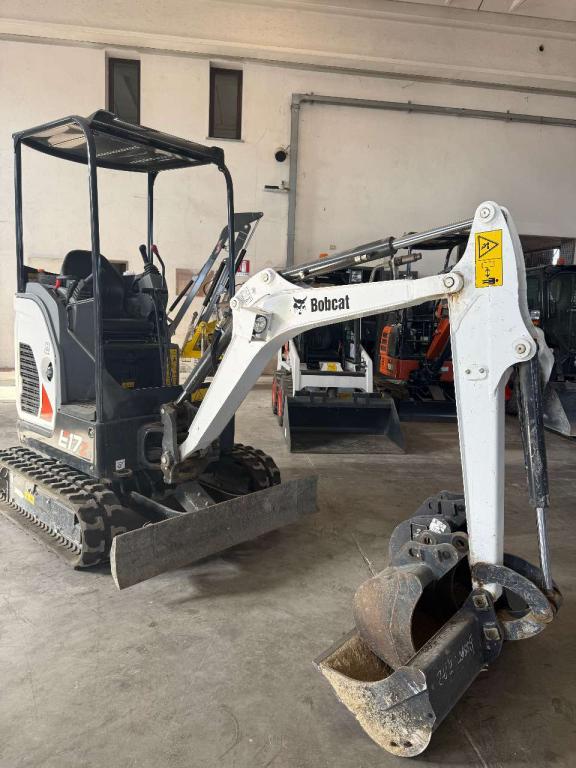 Bobcat E 17Z Photo 1