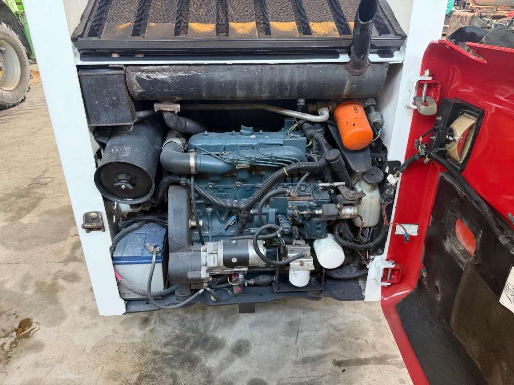 Bobcat 763 Photo 4