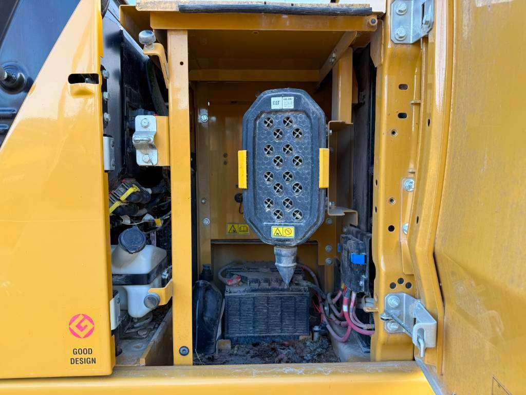 Caterpillar 323 - Next Gen - Hammer Lines / Quick Coupler Photo 27