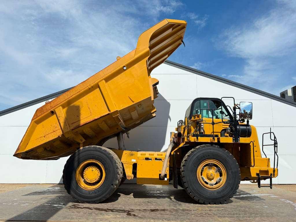 Caterpillar 772G - Automatic Greasing / Body Heating Photo 24