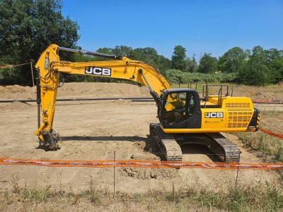JCB JS 300 sold by Piolanti srl