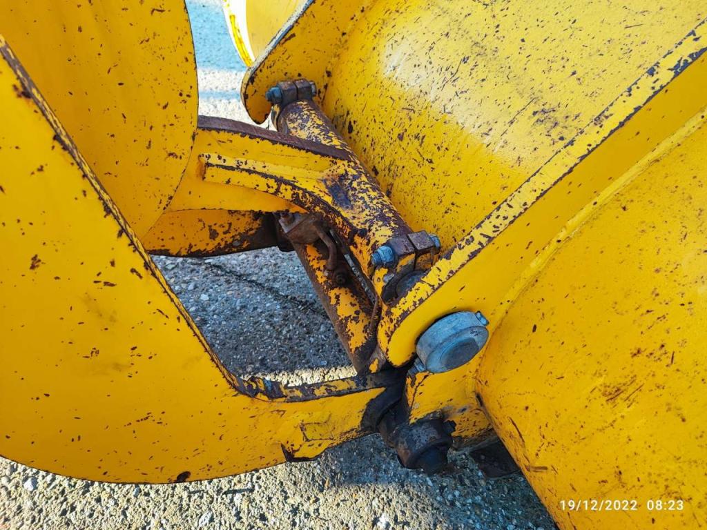 JCB 409 Photo 5