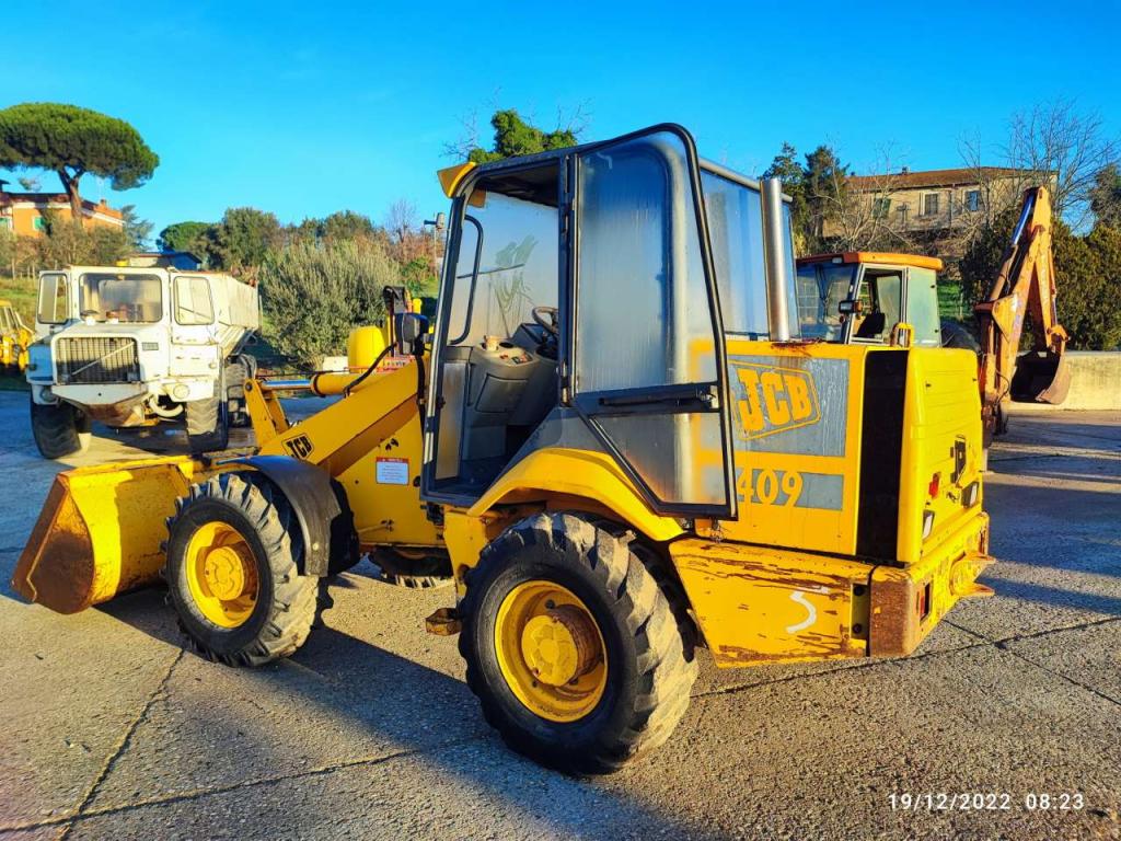 JCB 409 Photo 6