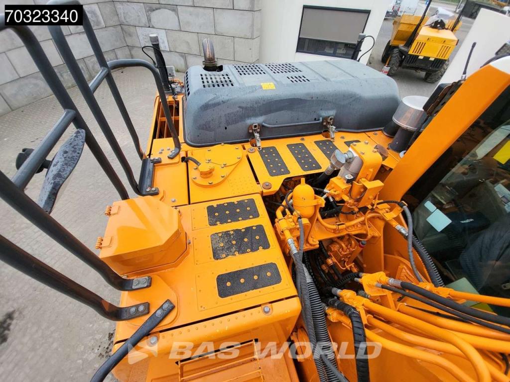 Komatsu PC240 LC-10 Photo 14