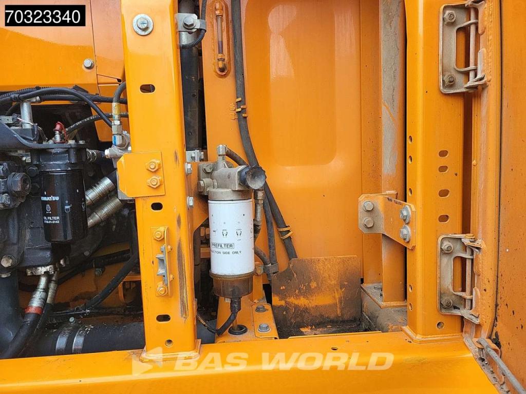 Komatsu PC240 LC-10 Photo 22