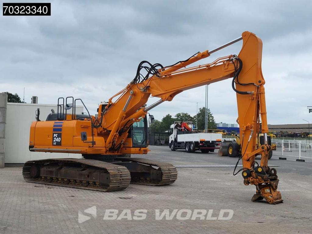 Komatsu PC240 LC-10 Photo 6
