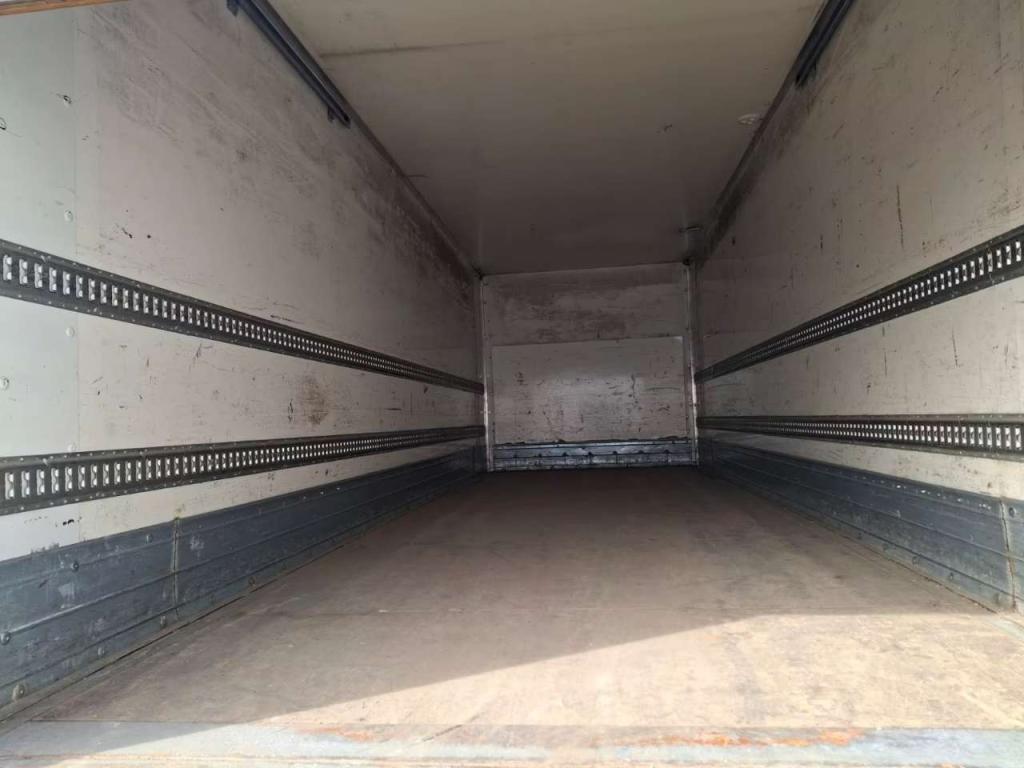 Iveco EUROCARGO CUBE 120-220 Photo 18