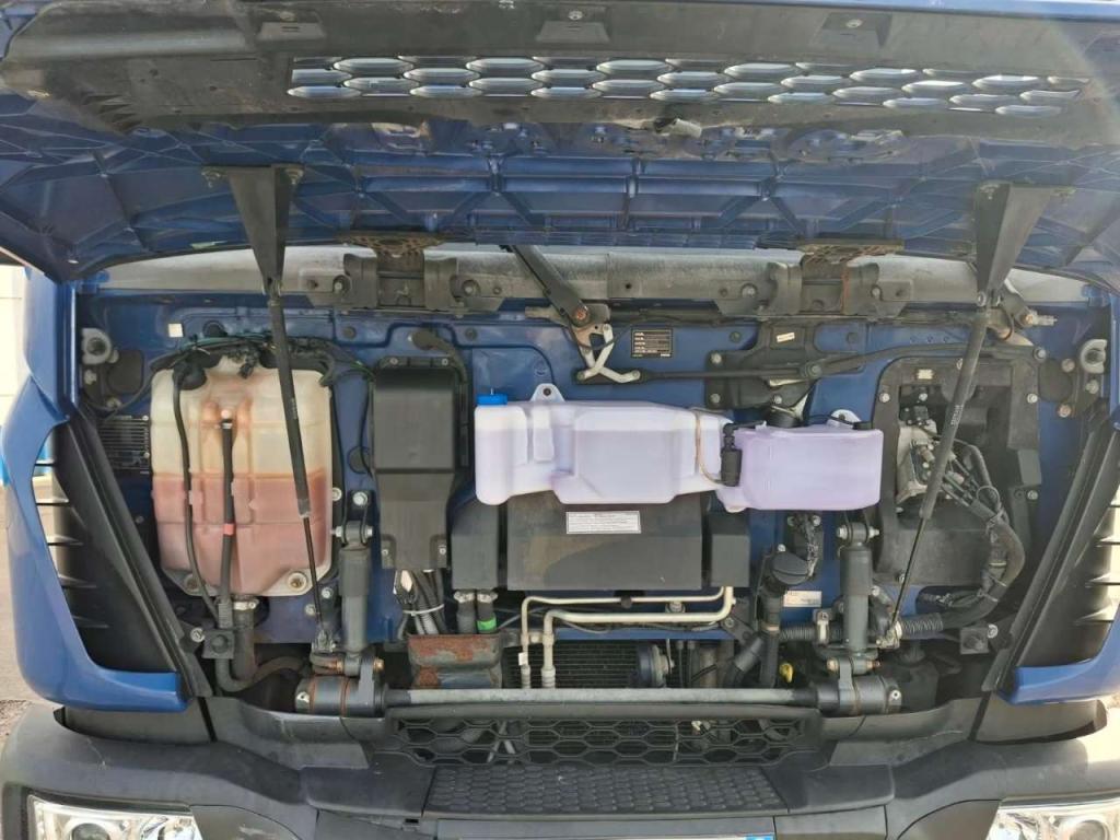 Iveco EUROCARGO CUBE 120-220 Photo 3