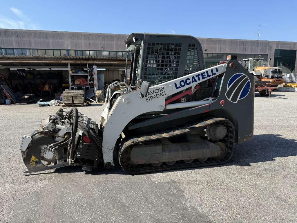 Takeuchi TL140 Photo 2