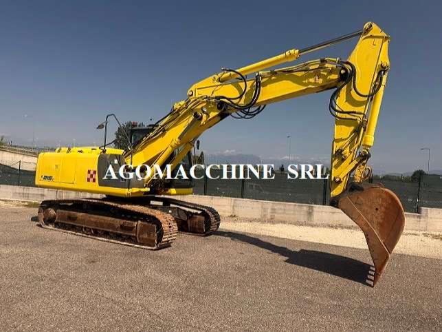 New Holland E215C Photo 5