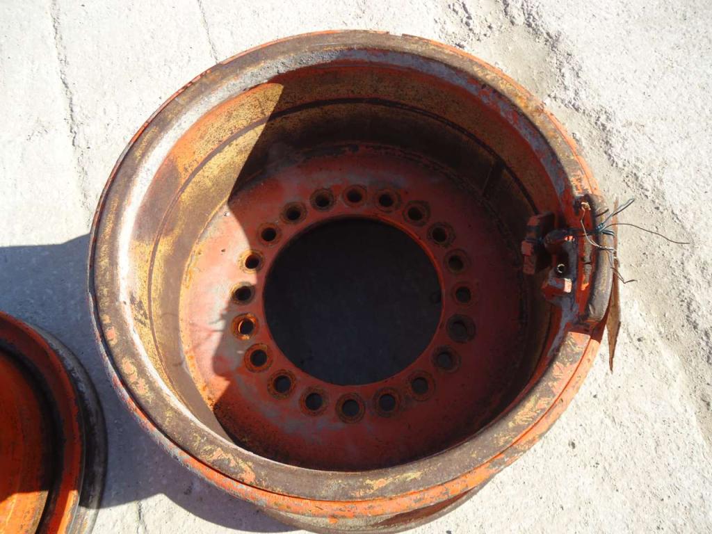Rim for Fiat Kobelco W270 Photo 2