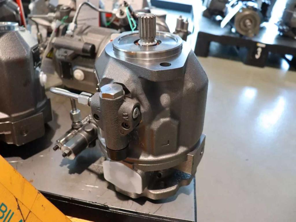 Bosch Rexroth A10VO45 Photo 3