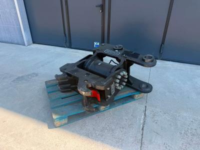 Whites Quick coupler tiltrotator sold by Emme Service Srl