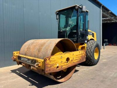 Caterpillar CS563D Photo 1