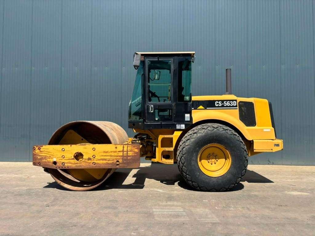 Caterpillar CS563D Photo 5