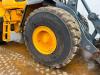 Volvo L150H - High-tip Bucket / Backup Camera Photo 24 thumbnail