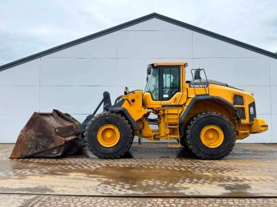 Volvo L150H - High-tip Bucket / Backup Camera Photo 1