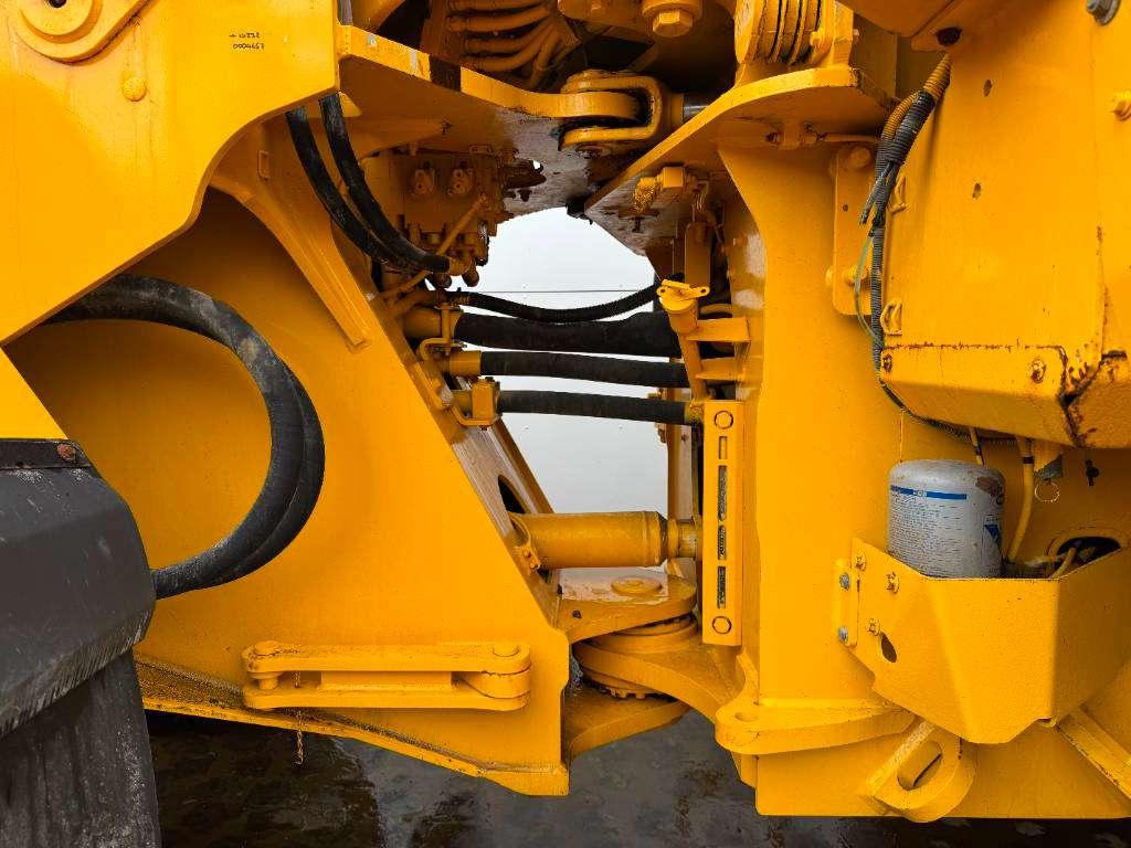Volvo L150H - High-tip Bucket / Backup Camera Photo 19