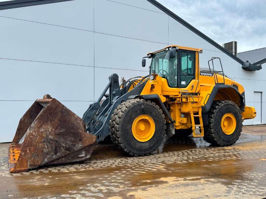 Volvo L150H - High-tip Bucket / Backup Camera Photo 2