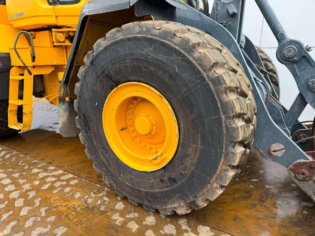 Volvo L150H - High-tip Bucket / Backup Camera Photo 24
