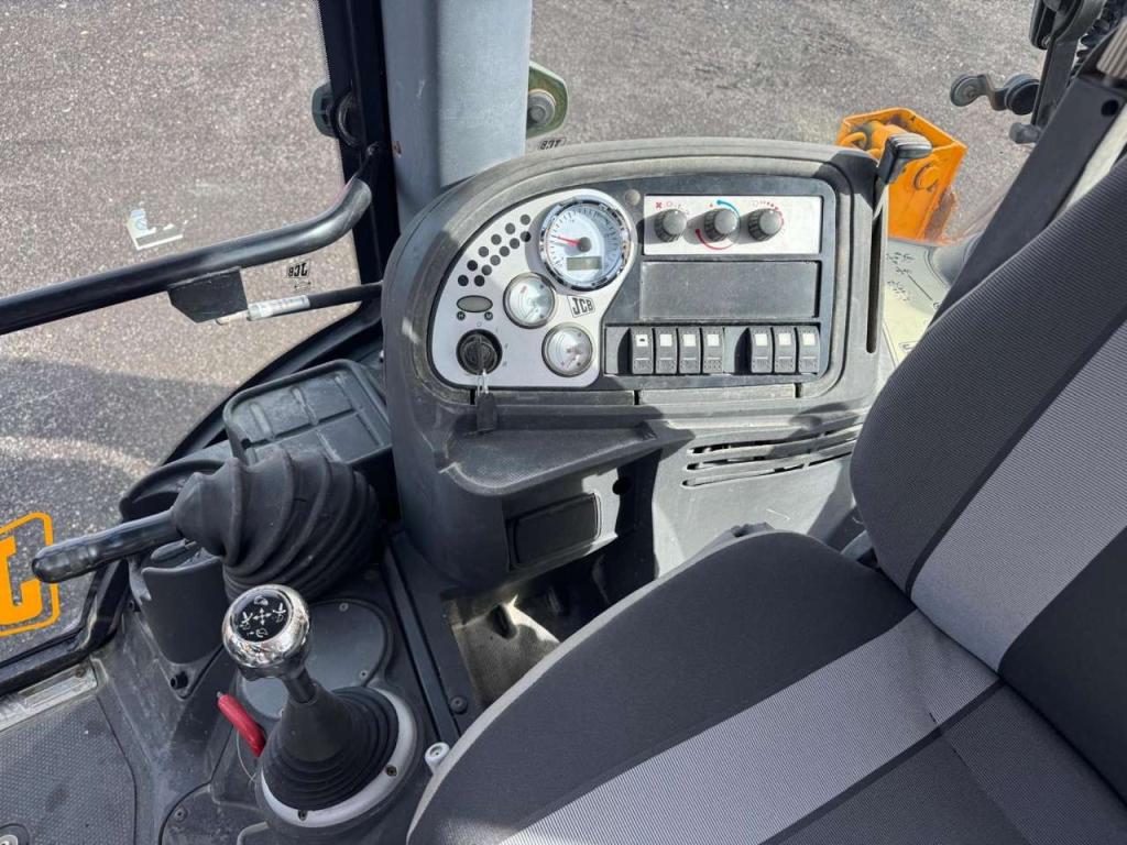 JCB 4CX Photo 13