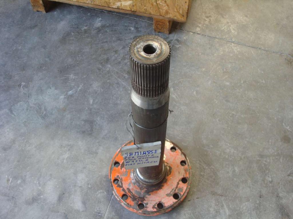 Semi-axle for Fiat Hitachi W130.2 Photo 2