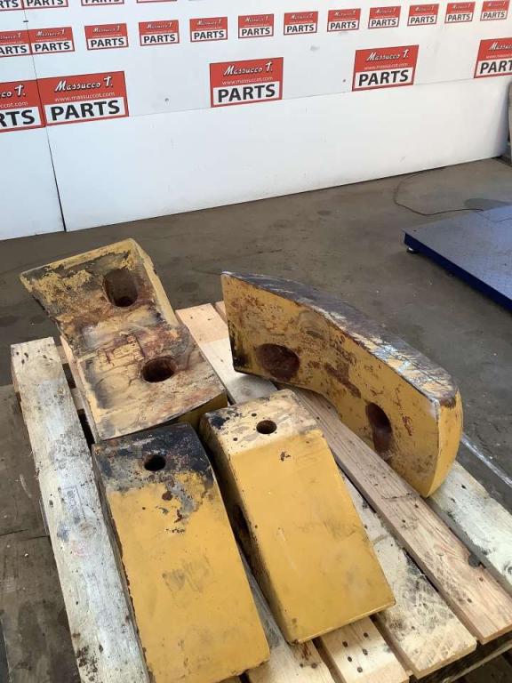 Ballast (construction machinery) for Caterpillar 924G Photo 3