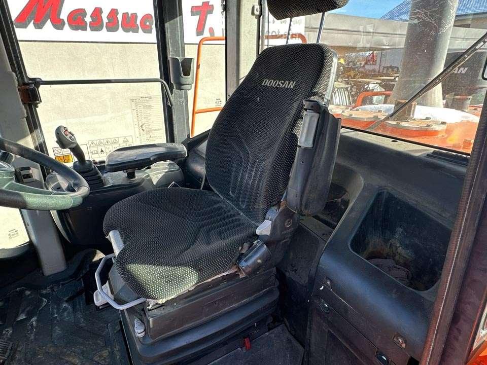 Doosan DL300-5 Photo 14
