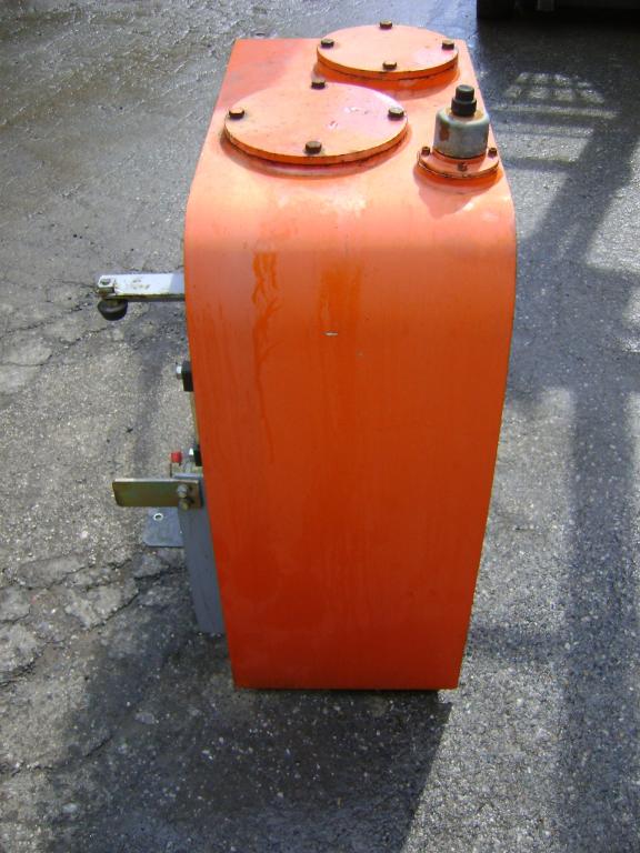 Oil tank for New Holland E 165 Photo 1