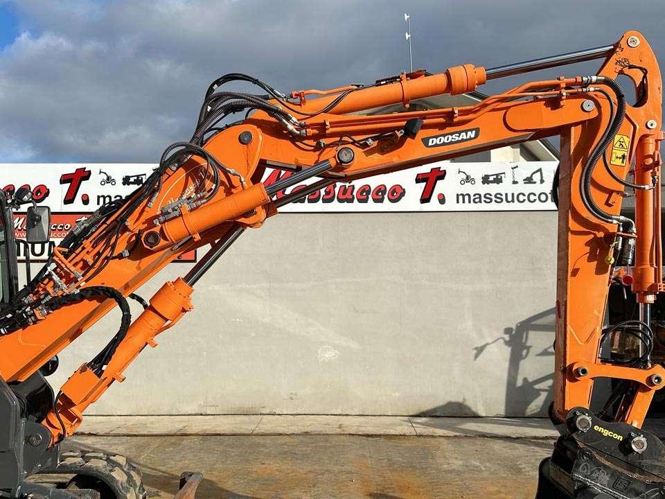 Doosan DX85R-3 Photo 8