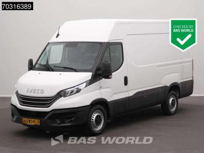 Iveco Daily 35S18 3.0L Automaat 180PK L2H2 3,5t Trekhaak LED Airco Navi Cruise Camera Euro6 L2 A/C Towbar sold by BAS World B.V.