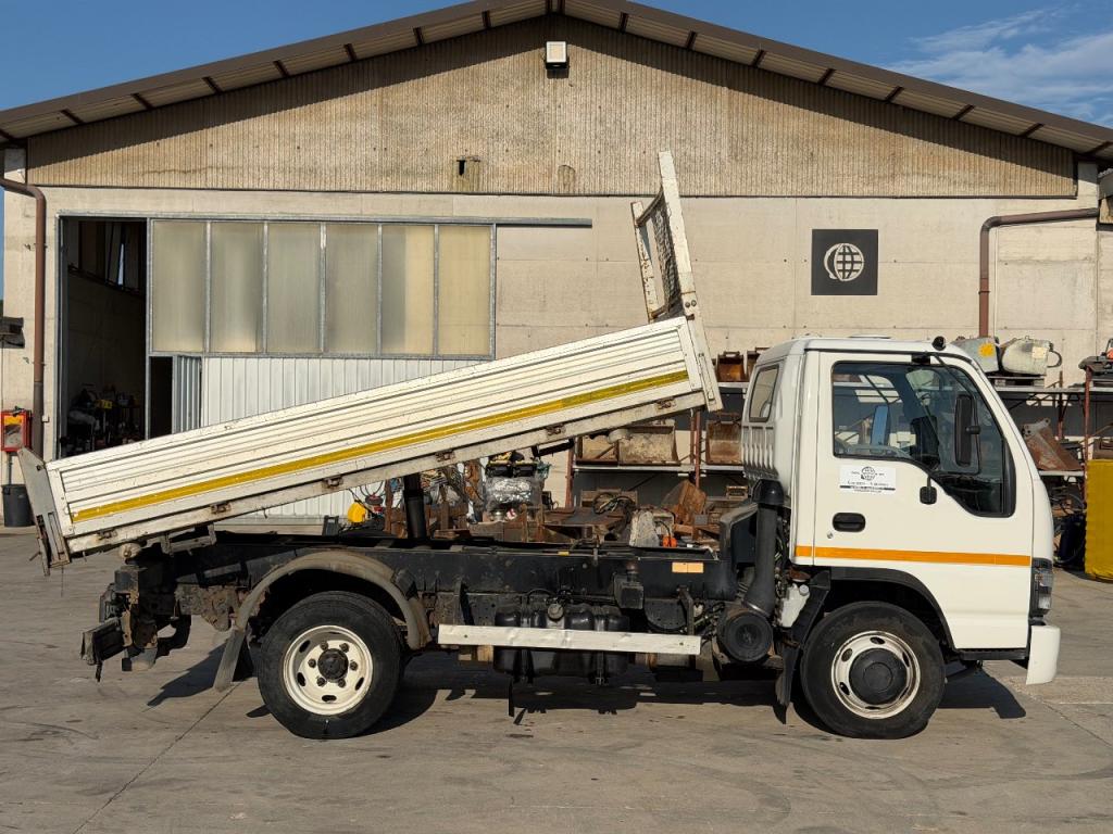 Isuzu NQR 175 75 Photo 2