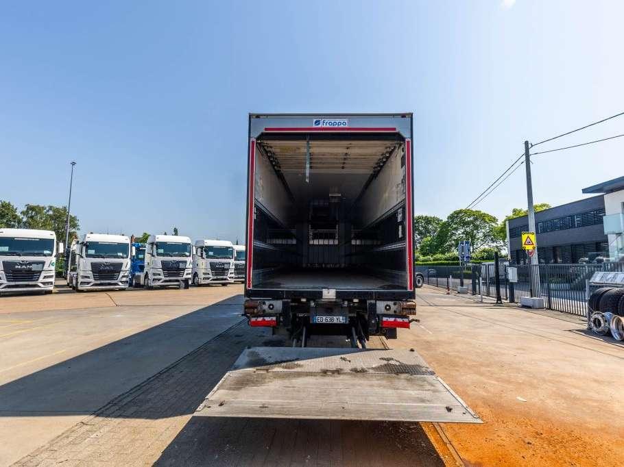 Lecitrailer CARRIER 1950 MT+DHOLLANDIA 3 T. Photo 8