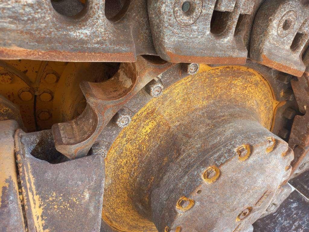 Komatsu D275A-5R (EXW - Abu Dhabi) Photo 12