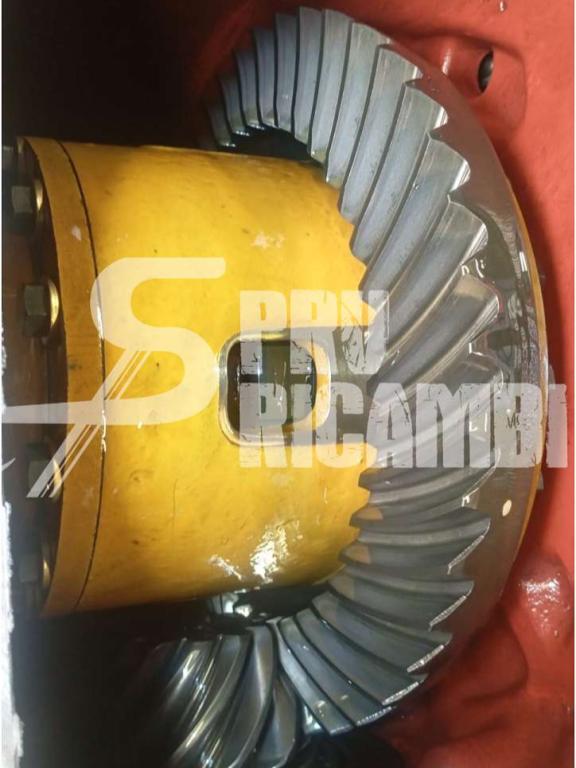 Front axle for Komatsu WA 320 Photo 2