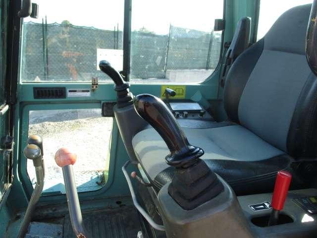 Yanmar B30V Photo 12
